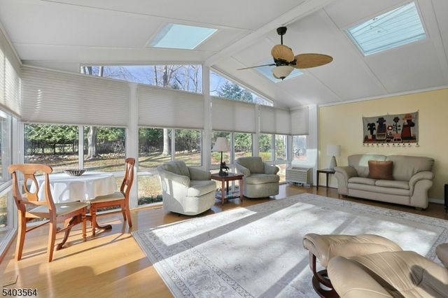 657 Jones Rd, River Vale Twp., NJ 07675