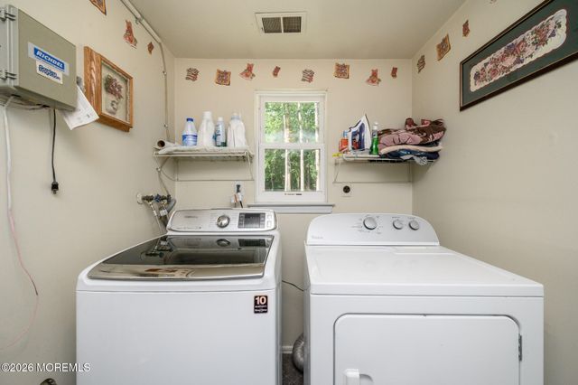 24 Claire Circle, Howell, NJ 07731