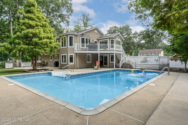 24 Claire Circle, Howell, NJ 07731