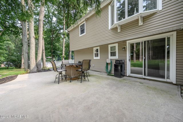 24 Claire Circle, Howell, NJ 07731