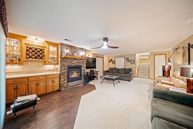 14410 NW 73rd Street, Kansas City, MO 64152