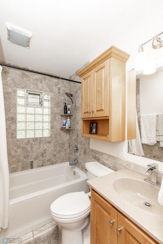 1015 14th Street S, Moorhead, MN 56560
