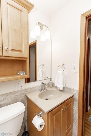 1015 14th Street S, Moorhead, MN 56560