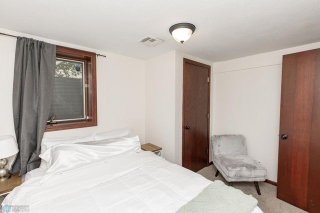 1015 14th Street S, Moorhead, MN 56560