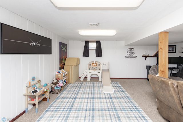 1015 14th Street S, Moorhead, MN 56560