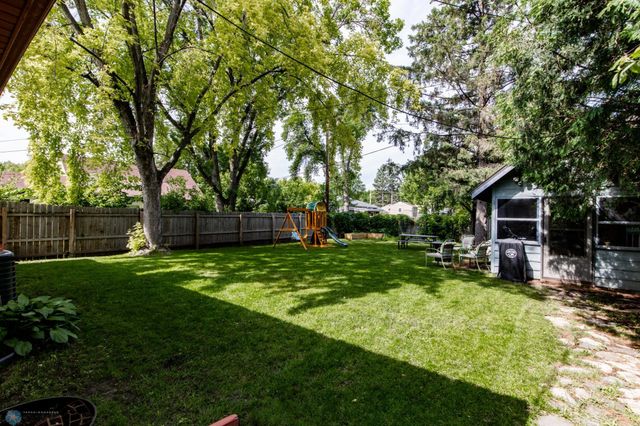 1015 14th Street S, Moorhead, MN 56560