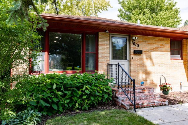 1015 14th Street S, Moorhead, MN 56560