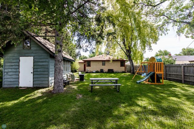 1015 14th Street S, Moorhead, MN 56560