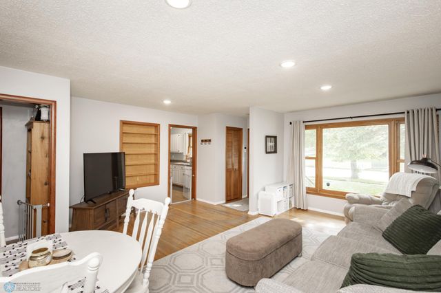 1015 14th Street S, Moorhead, MN 56560