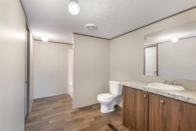 1466 Road 5734, Cleveland, TX 77327