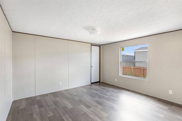 1466 Road 5734, Cleveland, TX 77327