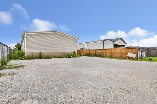 1466 Road 5734, Cleveland, TX 77327