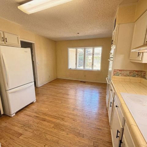 302 Wymberly Road, St Simons Island, GA 31522