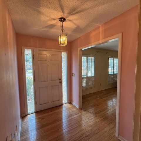 302 Wymberly Road, St Simons Island, GA 31522