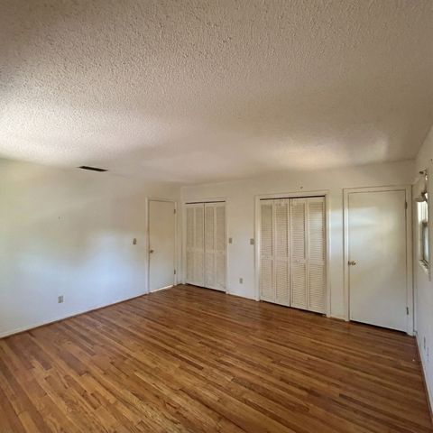 302 Wymberly Road, St Simons Island, GA 31522