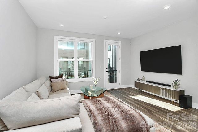 623 W Tremont Avenue, Charlotte, NC 28203