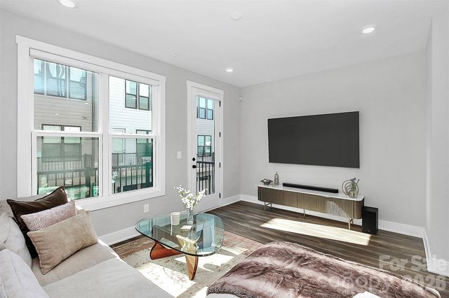 623 W Tremont Avenue, Charlotte, NC 28203