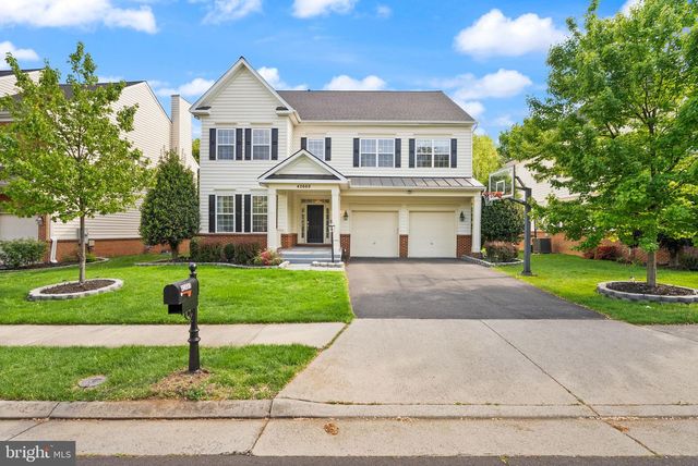 42669 EMPEROR DR, Brambleton, VA 20148