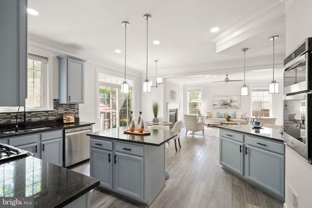 42669 EMPEROR DR, Brambleton, VA 20148