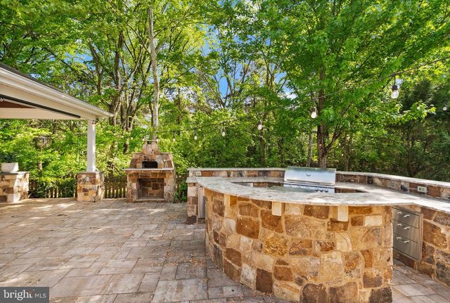 42669 EMPEROR DR, Brambleton, VA 20148