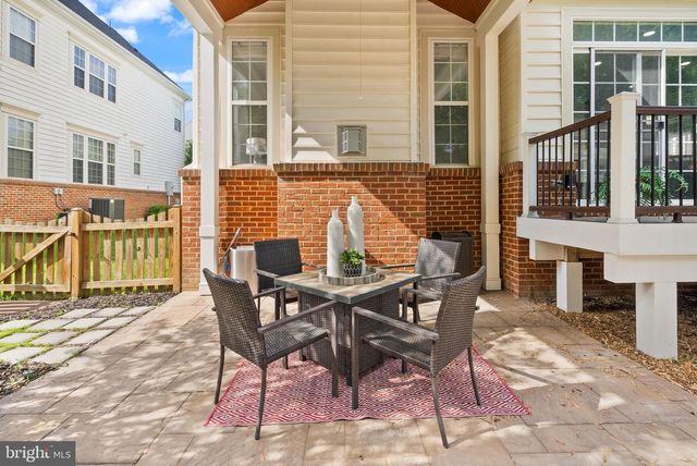 42669 EMPEROR DR, Brambleton, VA 20148