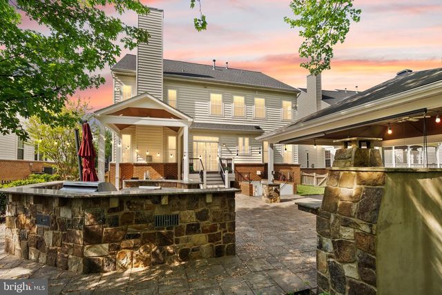 42669 EMPEROR DR, Brambleton, VA 20148