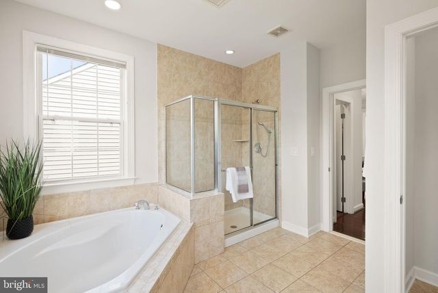 42669 EMPEROR DR, Brambleton, VA 20148