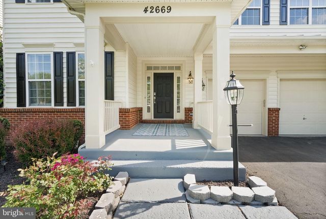 42669 EMPEROR DR, Brambleton, VA 20148