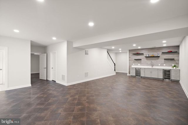 42669 EMPEROR DR, Brambleton, VA 20148