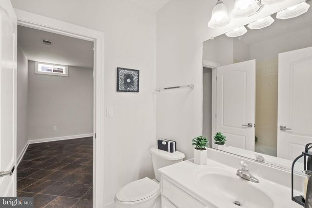 42669 EMPEROR DR, Brambleton, VA 20148