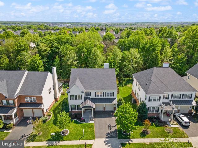 42669 EMPEROR DR, Brambleton, VA 20148