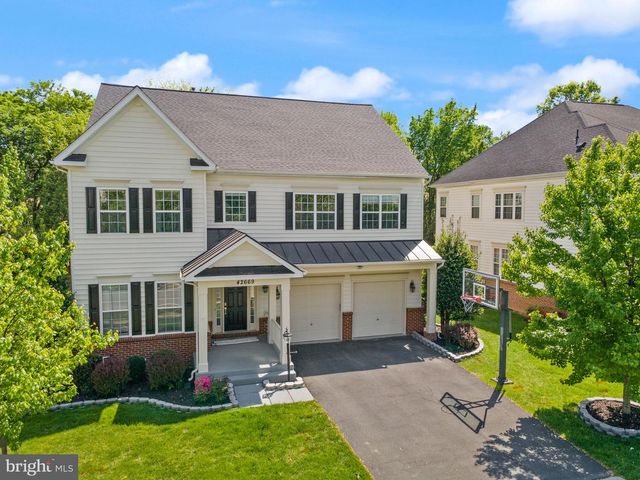 42669 EMPEROR DR, Brambleton, VA 20148