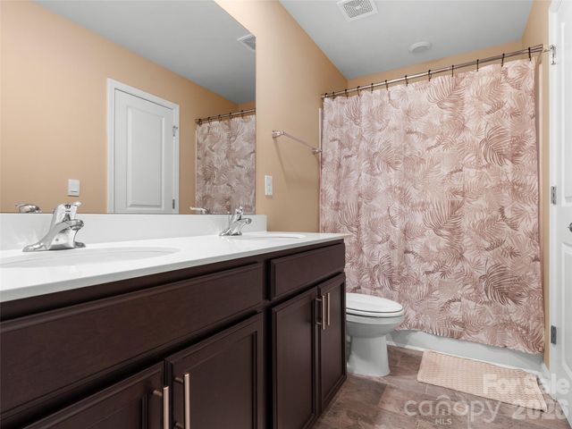 141 Wheatfield Road, Fletcher, NC 28732