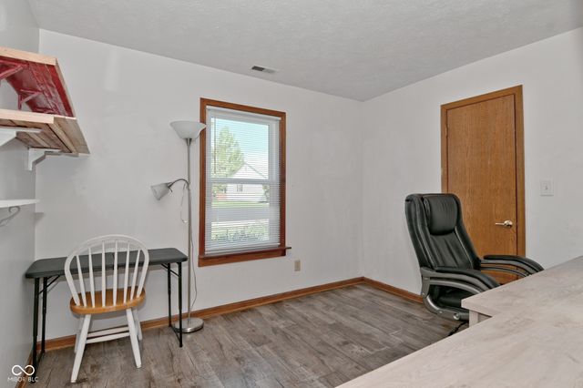 6624 Colleens Way, Indianapolis, IN 46221