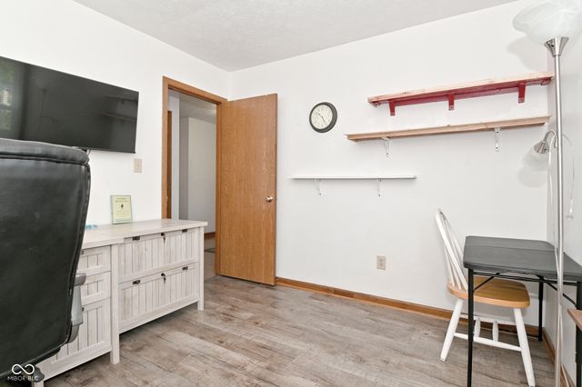 6624 Colleens Way, Indianapolis, IN 46221