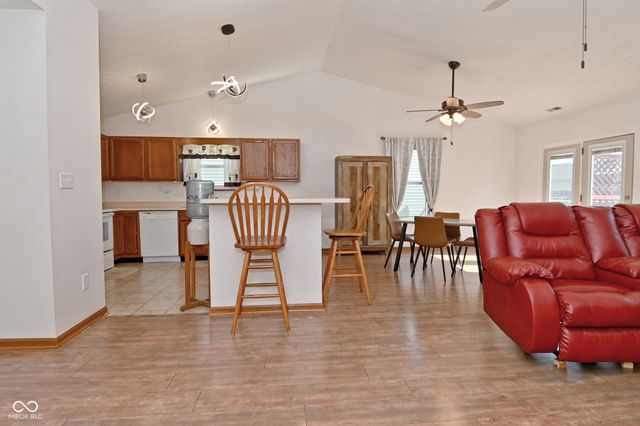 6624 Colleens Way, Indianapolis, IN 46221