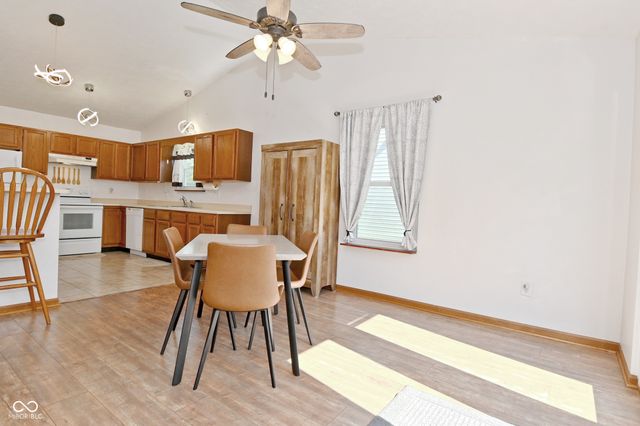 6624 Colleens Way, Indianapolis, IN 46221