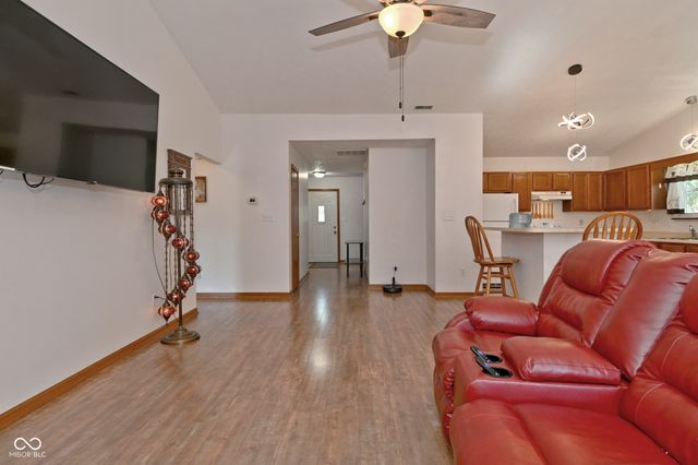 6624 Colleens Way, Indianapolis, IN 46221