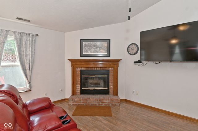 6624 Colleens Way, Indianapolis, IN 46221