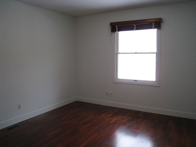 245 Bona Vista Drive NW 20, Grand Rapids, MI 49504