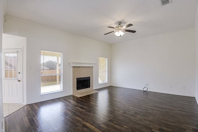 201 Seminole Trail, Alvarado, TX 76009