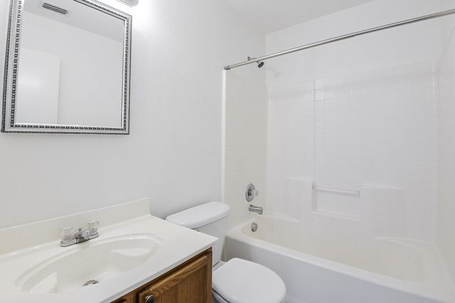 201 Seminole Trail, Alvarado, TX 76009