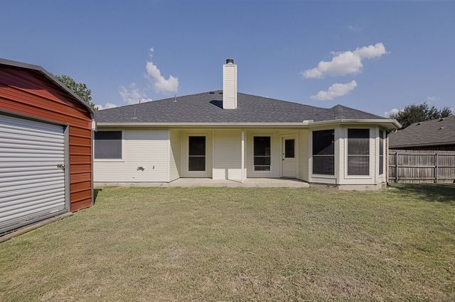 201 Seminole Trail, Alvarado, TX 76009