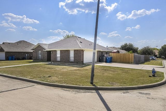 201 Seminole Trail, Alvarado, TX 76009