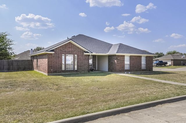 201 Seminole Trail, Alvarado, TX 76009