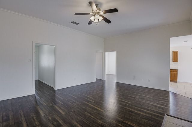 201 Seminole Trail, Alvarado, TX 76009