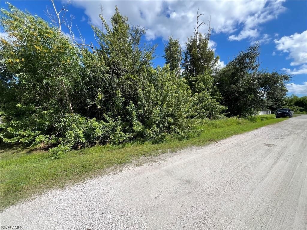 5210 Barrow DR, ST. JAMES CITY, FL 33956 — exterior