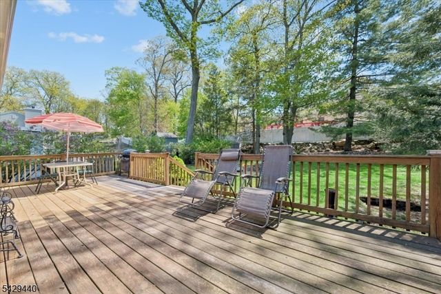 119 Rollins Trl, Hopatcong Boro, NJ 07843