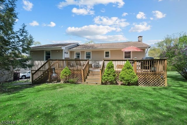 119 Rollins Trl, Hopatcong Boro, NJ 07843