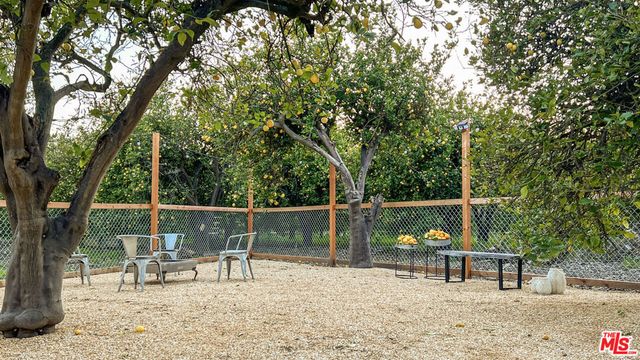 828 985 Fordyce Rd & 2561 Grand Avenue, Ojai, CA 93023